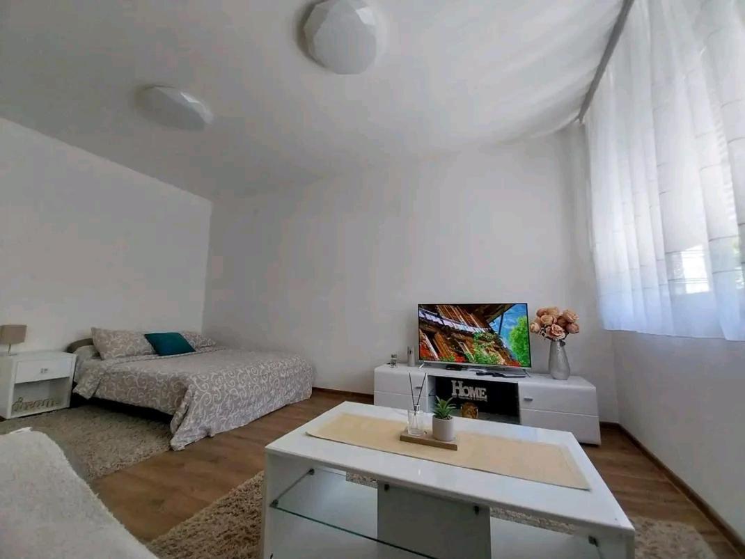 Apartmani Sofronic Loznica 1 Kültér fotó